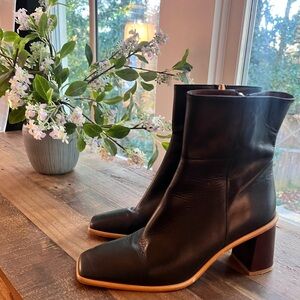 ALOHA’S West Vintage Black Leather Ankle Boots